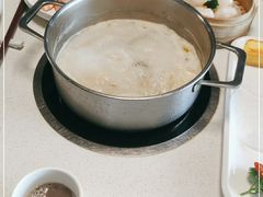 -煲王粤菜餐厅(中侨中心店)