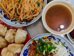 -高师傅特色米粉汤包(建设路店)