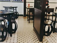 大堂-十八家面馆(均瑶店)