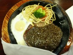 -皇品世家牛排(七一路店)