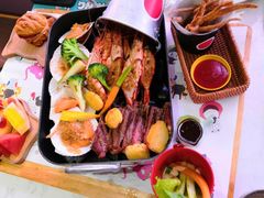 -水桶王国主题餐厅·聚会·生日派对·亲子活动·家庭套餐(亚龙湾希尔顿店)