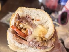 -Bánh Mì Huynh Hoa