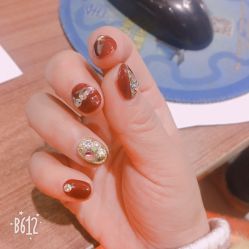 -U mi Nail美甲工作室