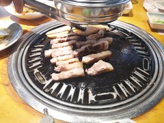 -唯成•韩国炭火烤肉 유성고기