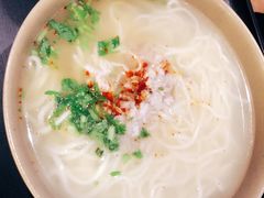 -亮亮面馆(经六路店)