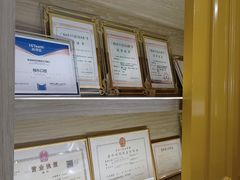 -柏乐口腔医院·舒适化无痛种植牙中心(东盟商务区院)