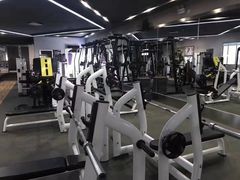 -鸿星健身俱乐部(大学城南亭店)