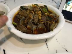 -凤凰路何眼镜香辣蟹(花果园店)