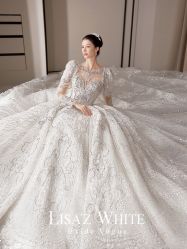 点击看大图 -Renee芮亦婚纱