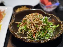 -铜锣湾·有麝自然香(渝北财富中心店)