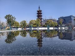 -龙华寺