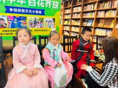 -蓝话筒·少儿成人演讲口才·主持朗诵·戏剧表演(大华第一坊店)