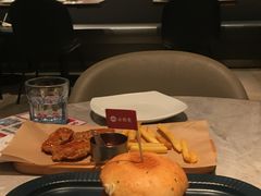 -必胜客(鳌江万达店)