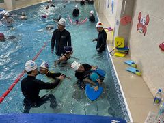 -小蓝鲸游泳培训基地(积水潭店)