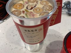 -江湖小牛·水煮牛排火锅(欧亚新生活购物广场店)
