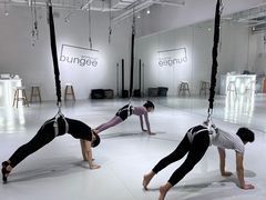 -Jumphai室内蹦极运动