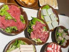 -贵府酸汤牛肉火锅·贵州老字号(飞山街店)
