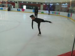 -全明星滑冰俱乐部(万象城店)