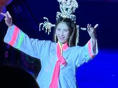 -金东尼人妖秀