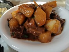 土豆烧牛腩-华春餐馆(鱼山路店)