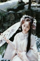 -一揽芳华汉服旗袍体验馆(拙政园店)