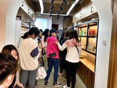 等位区-韩国利尔面包(桂林路店)