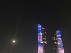 -南京眼步行桥