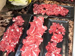 -牛里牛气· 榴莲海鲜鲜牛肉自助火锅·烤肉(横岗店)