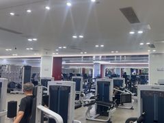 -英派斯健身旗舰店(海信国际中心馆)