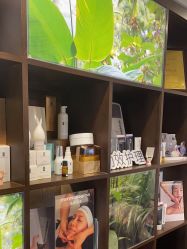 -青青一生美皮肤管理