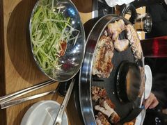 -江南猪肉商会无限续吃(弘大店)