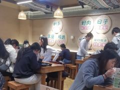 -云阿蛮云南生烫牛肉米线(奉贤路店)