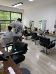 -天秤座发型社