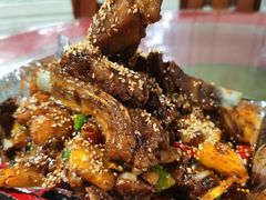 干锅排骨-节节香.成都非遗肥肠粉(总店)