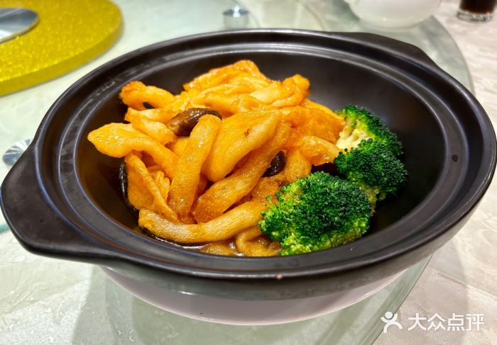 朱仔记食府(江南大道店)鲍汁蹄筋鱼肚煲图片