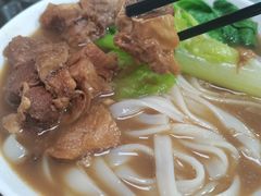 牛腩汤河-珍珍小食店(西华路店)