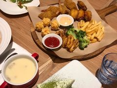-必胜客(尹山湖歌林公园店)