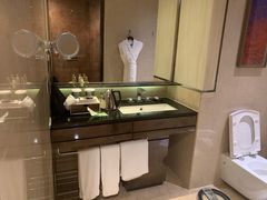 -广州天河希尔顿酒店