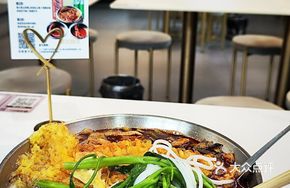 Liuzhou Spicy Pork Snail Noodles