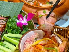 -老滇山寨•云南特色菜•地方菜•民族风情歌舞表演(金碧店)