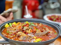 酸菜牛肉锅仔-椒香川流不息川菜馆(二七北路店)