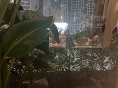 -瑞虹新天地月亮湾