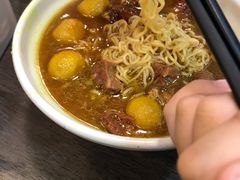 牛腩鱼蛋公仔面-新记美食(关闸店)