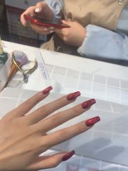 -UGIRL有个美甲