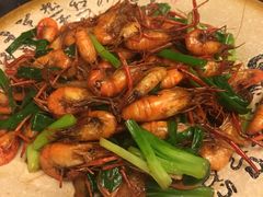 葱爆河虾-75幢私房菜馆