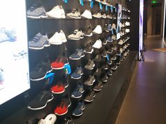 -李宁(苏州中心店)
