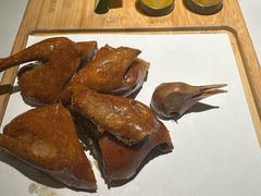 烤乳鸽-汤城小厨•粤菜•靓汤(金宝街店)