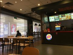 大堂-汉堡王(房山绿地缤纷城店)