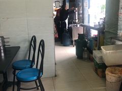 -薛记襄阳香辣牛肉面(平安路店)