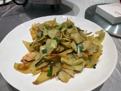 -艳阳天·非遗楚菜(武汉客厅店)
